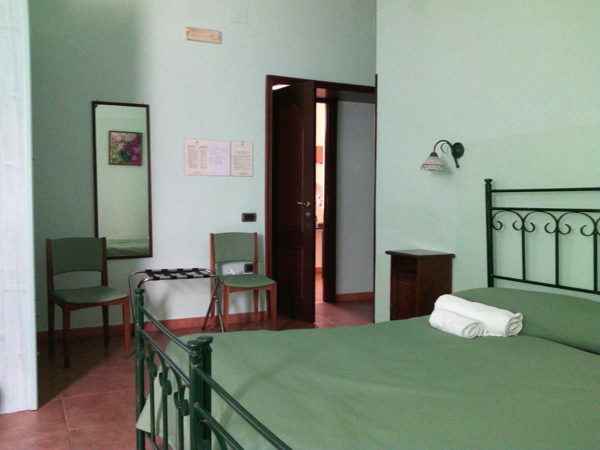 B&B Le Stanze Del Sogno Benevento Kültér fotó